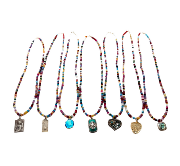 STOCK PHOTO PLEASE READ Vintage Pendant Necklace with Agate Beads