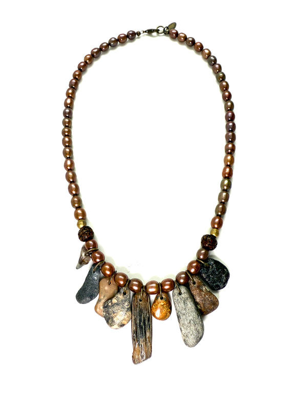 Fossil Findings Venice Beach Freshwater Pearls 17 inch Necklace